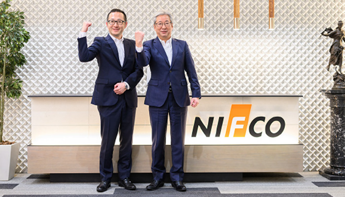 柴尾雅春、代表取締役社長 兼 CEOと中村高章、Life Solutions Company、コネクテッドビジネスユニット、ビジネスユニット長